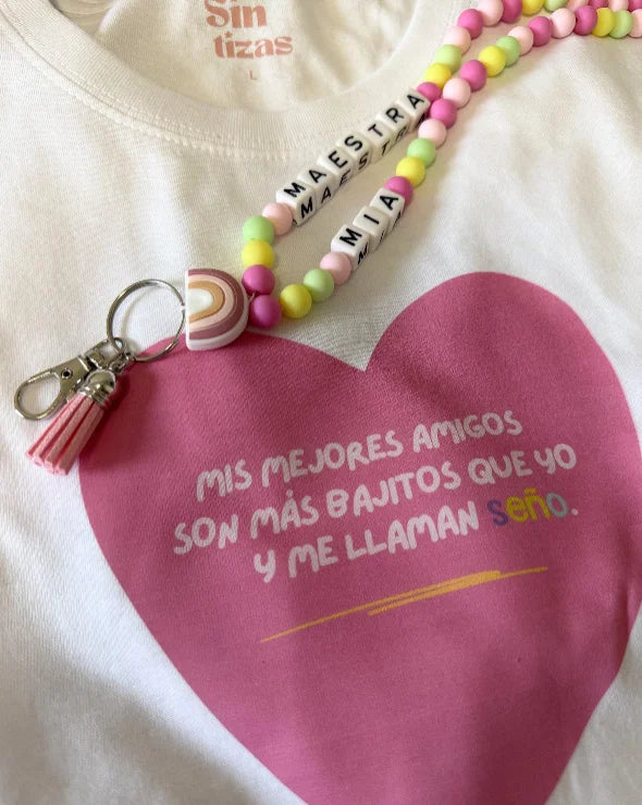 Lanyard rosa personalizable con nombre para profes, otra vista

