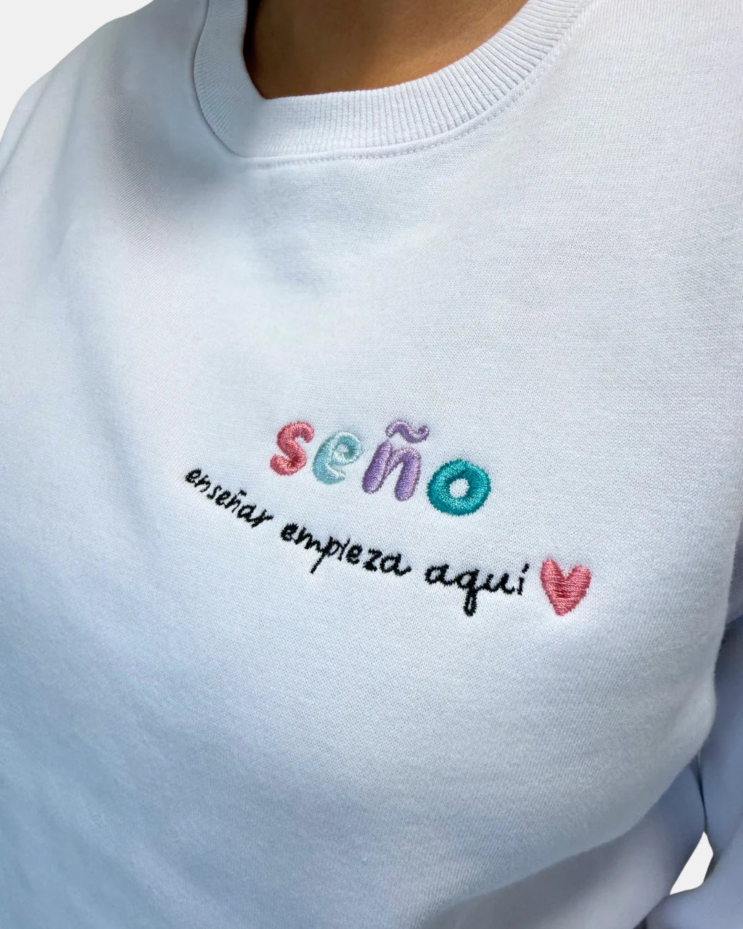 Sudadera blanca bordada Seño, regalos para maestros